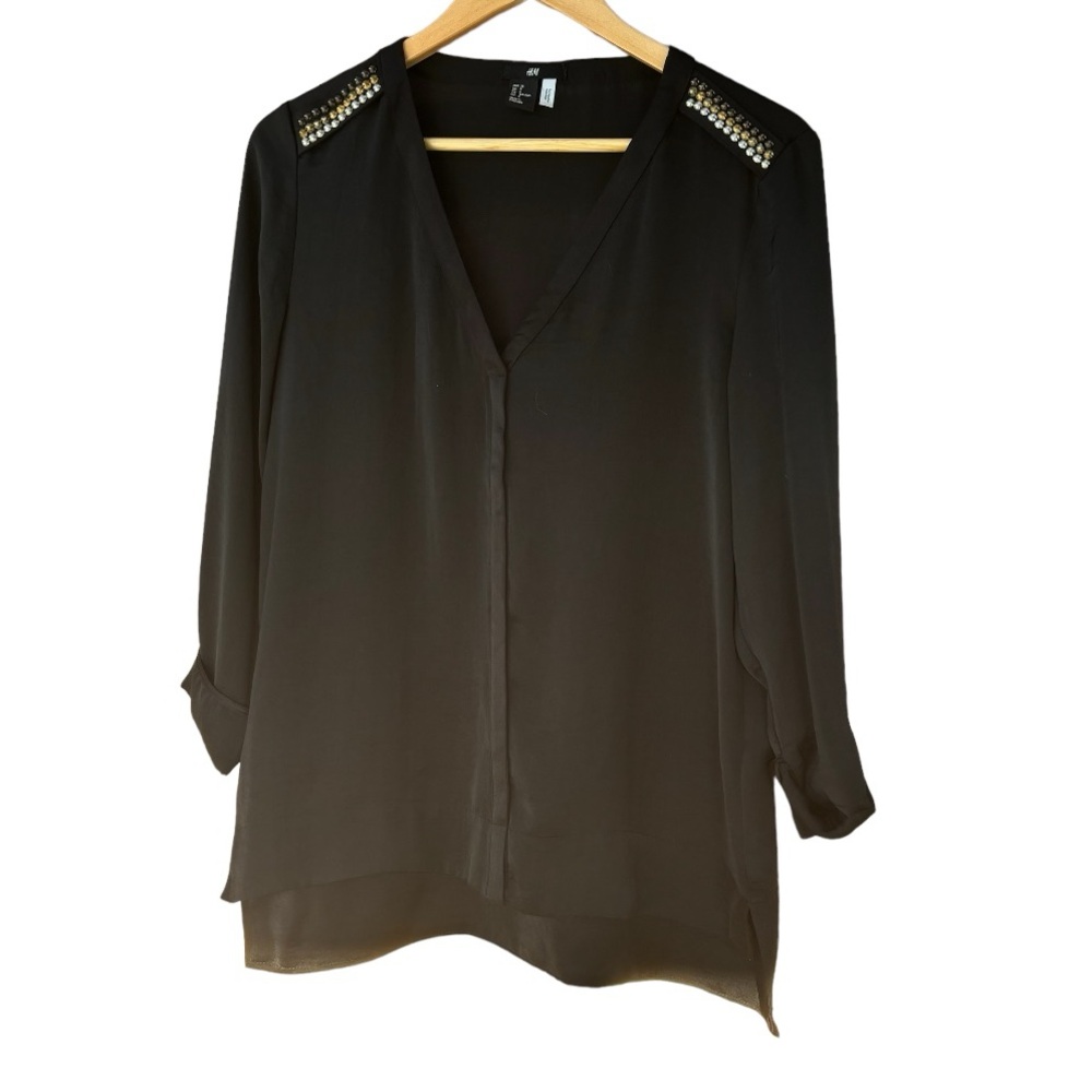 H&M satin long sleeve loose fit top - Size 8